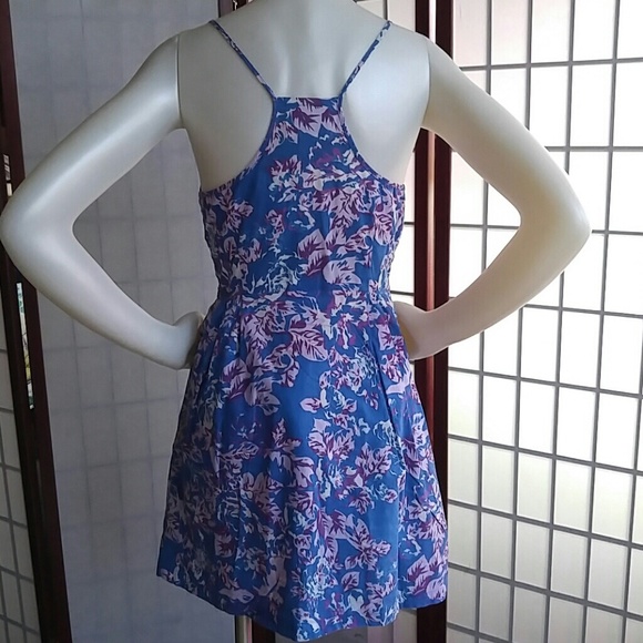 Dress - Picture 4 of 6